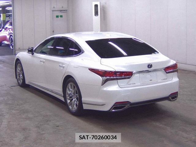 Lexus LS 2018-06 8217064-1
