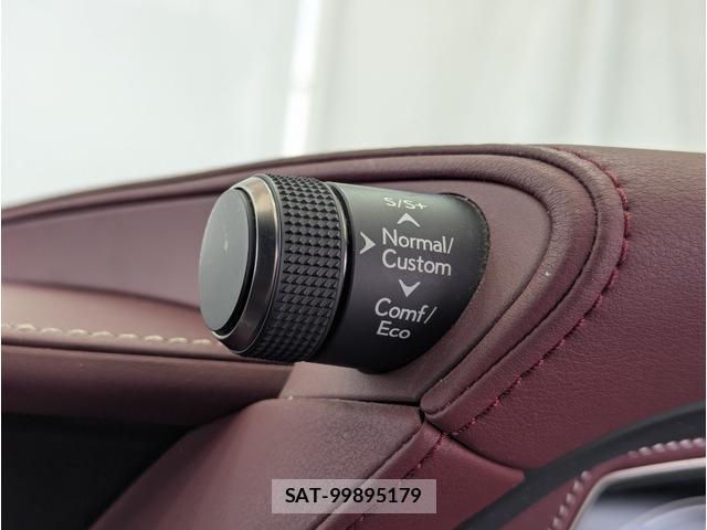Lexus LS 2018-01 8217243-15