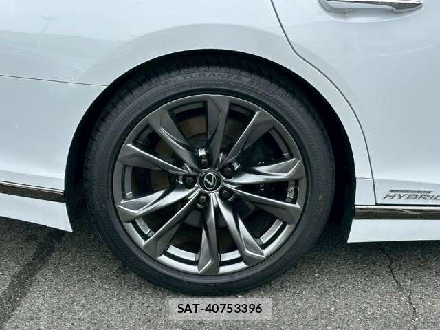 Lexus LS 2018-02 8218165-15