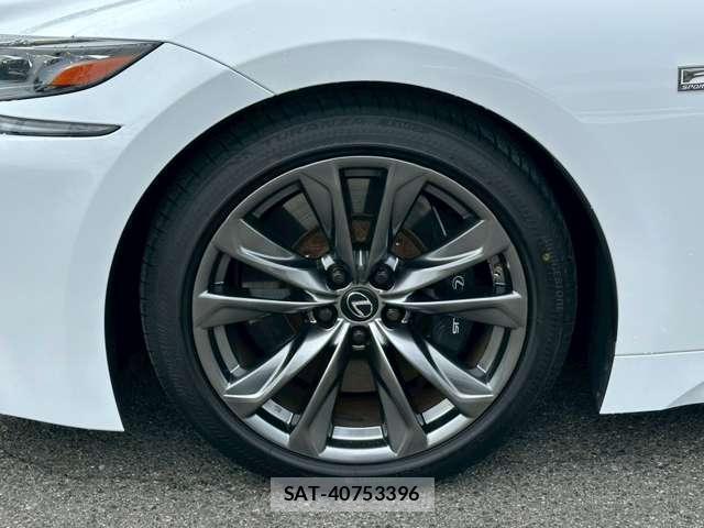 Lexus LS 2018-02 8218165-8