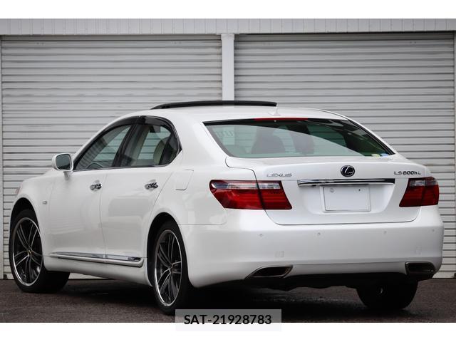 Lexus LS 2007-10 8220822-1