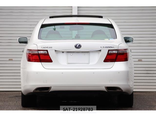 Lexus LS 2007-10 8220822-10