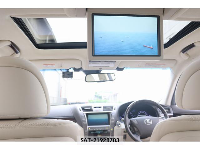 Lexus LS 2007-10 8220822-4