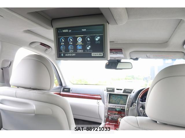 Lexus LS 2008-01 8220824-3