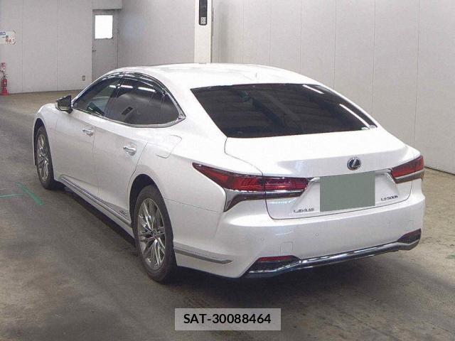 Lexus LS 2017-10 8221437-1