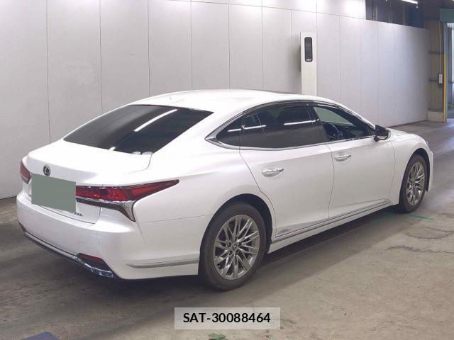 Lexus LS 2017-10 8221437-4