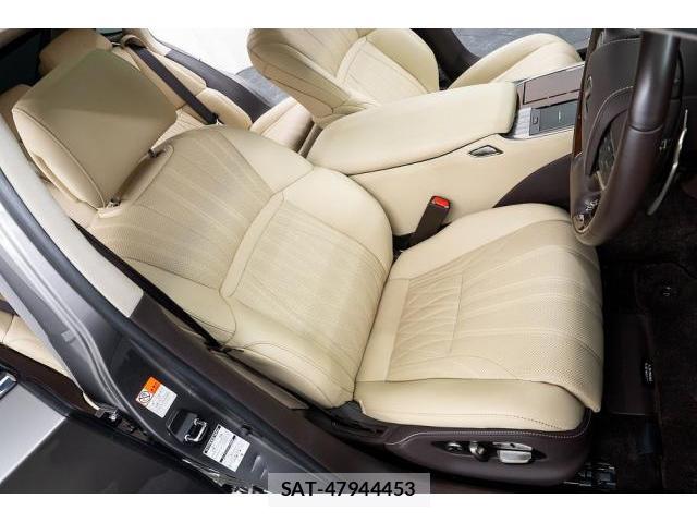 Lexus LS 2019-07 8221751-11