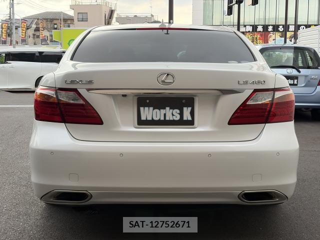 Lexus LS 2011-09 8221836-10