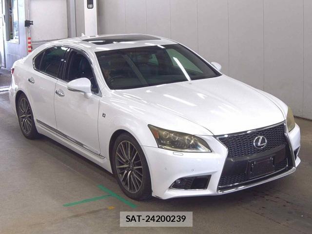 Lexus LS 2012-10 8222235-0