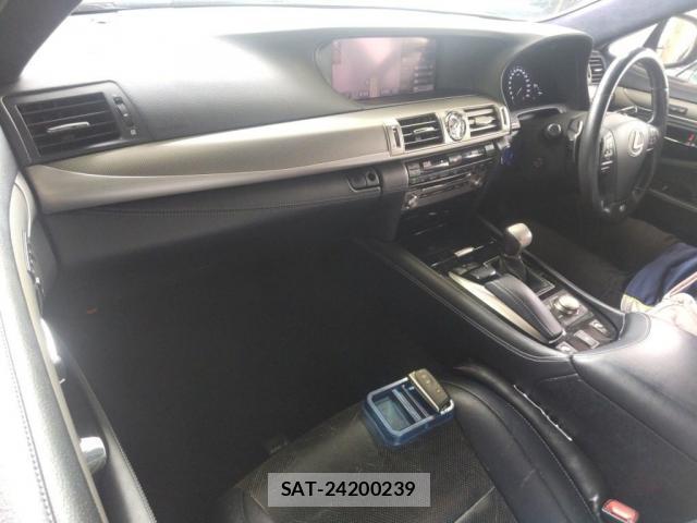 Lexus LS 2012-10 8222235-2