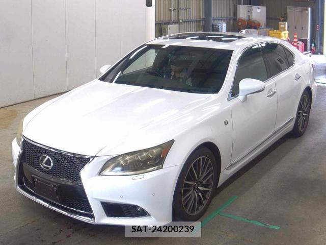 Lexus LS 2012-10 8222235-3