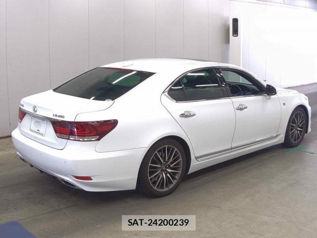 Lexus LS 2012-10 8222235-4