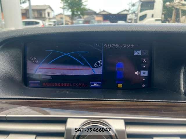 Lexus LS 2013-01 8223188-11