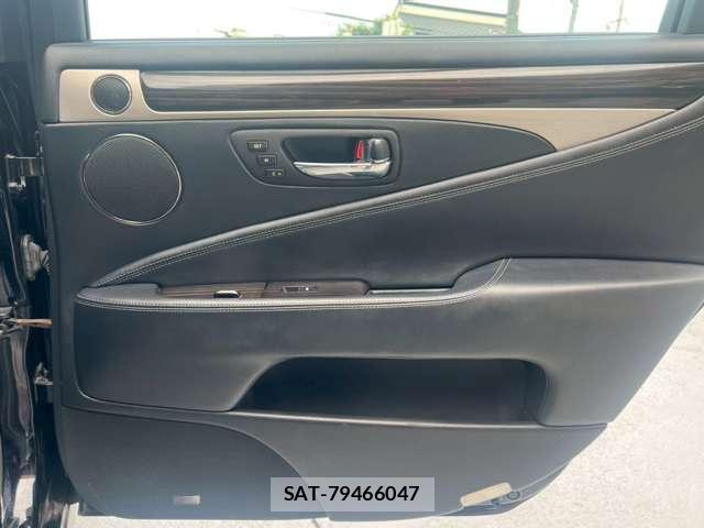 Lexus LS 2013-01 8223188-16