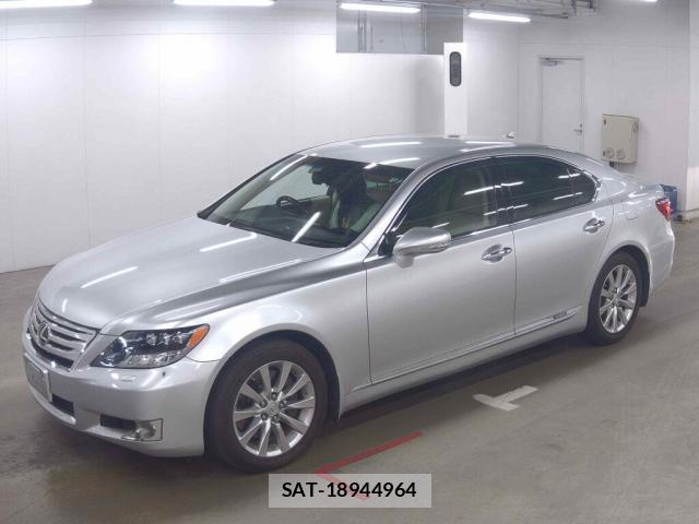 Lexus LS 2011-07 8223362-3
