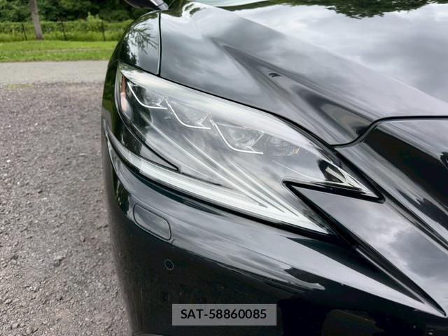 Lexus LS 2018-02 8223786-10