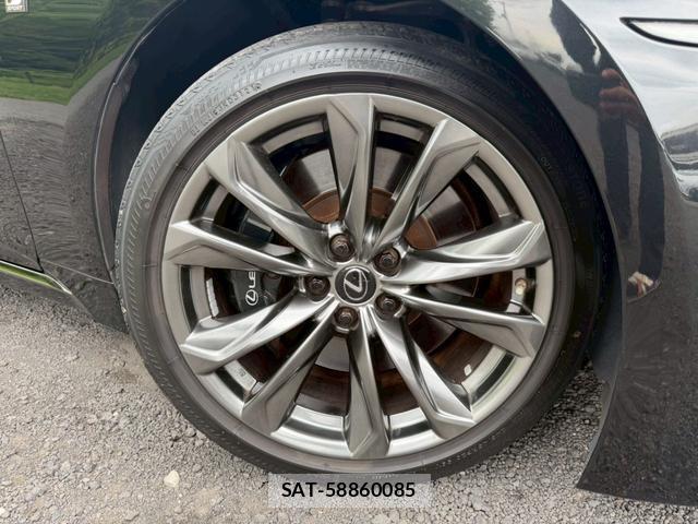 Lexus LS 2018-02 8223786-11