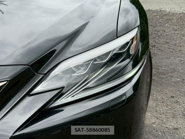 Lexus LS 2018-02 8223786-7