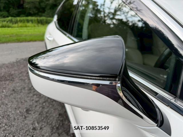 Lexus LS 2019-11 8223787-2