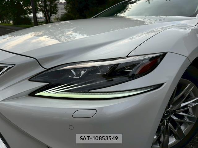 Lexus LS 2019-11 8223787-4