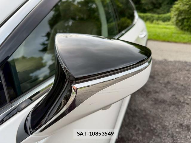 Lexus LS 2019-11 8223787-9