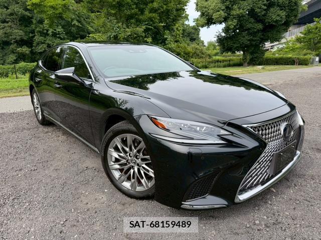 Lexus LS 2018-02 8223790-0