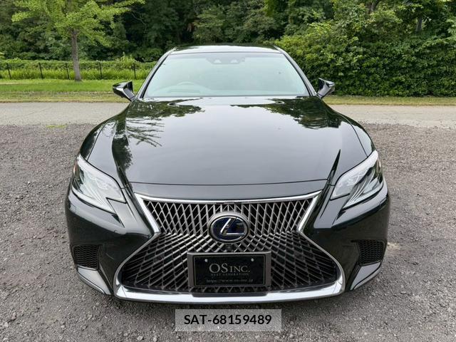 Lexus LS 2018-02 8223790-3