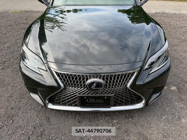 Lexus LS 2017-11 8223791-12