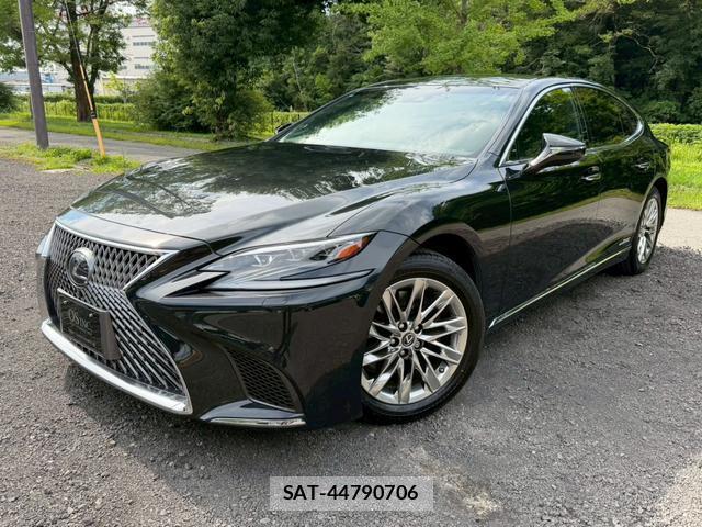 Lexus LS 2017-11 8223791-5