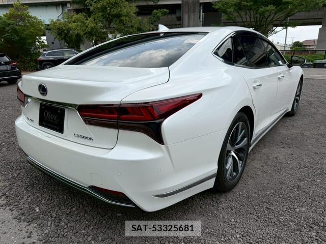 Lexus LS 2022-03 8223798-1