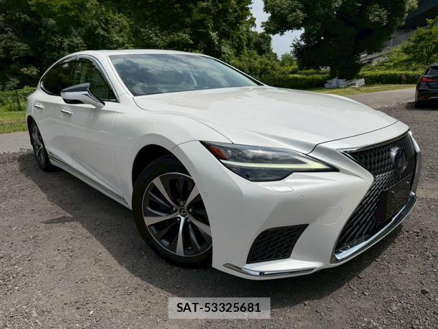 Lexus LS 2022-03 8223798-11