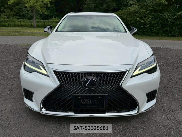 Lexus LS 2022-03 8223798-16