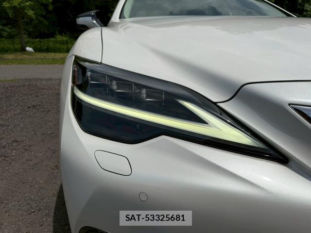 Lexus LS 2022-03 8223798-9