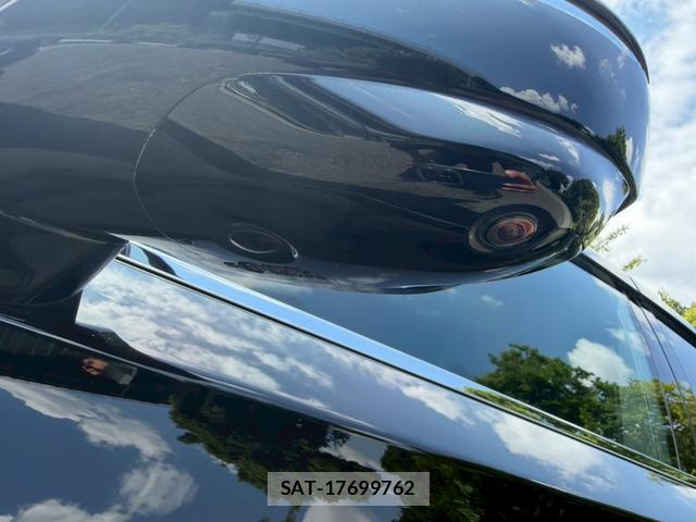 Lexus LS 2021-02 8223804-10