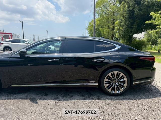 Lexus LS 2021-02 8223804-12