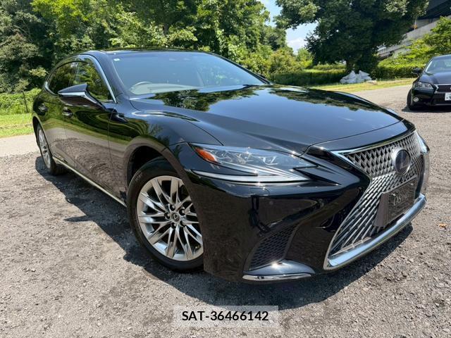 Lexus LS 2018-07 8223805-13