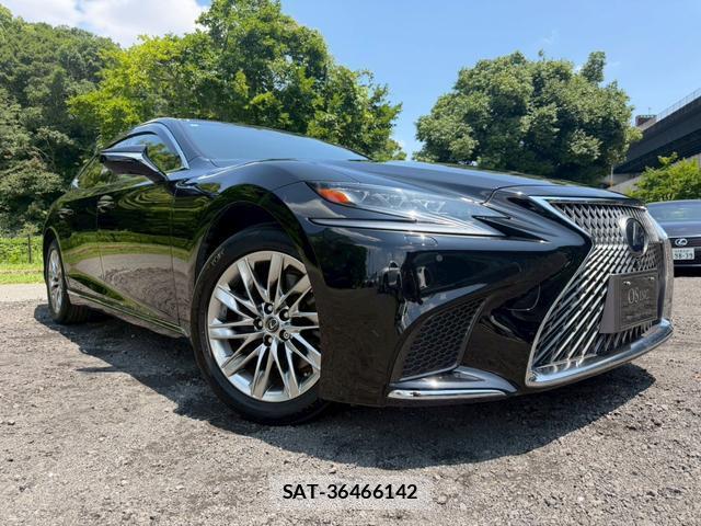 Lexus LS 2018-07 8223805-5