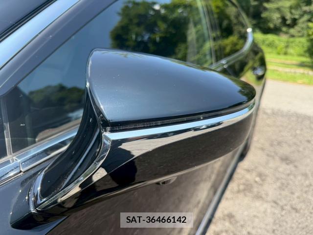 Lexus LS 2018-07 8223805-8