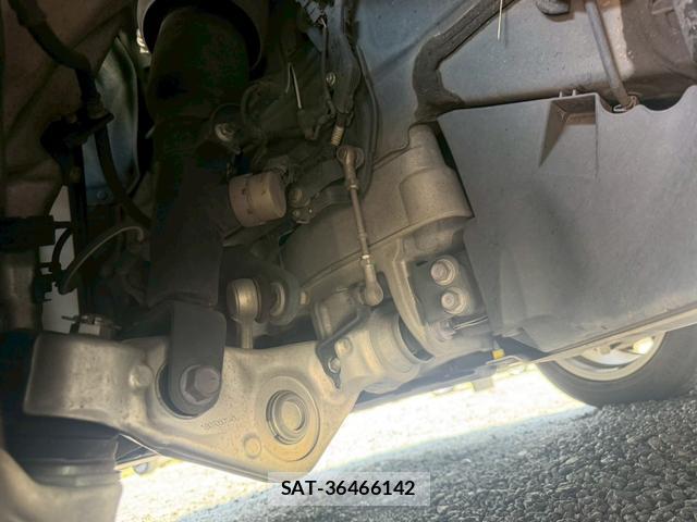 Lexus LS 2018-07 8223805-9
