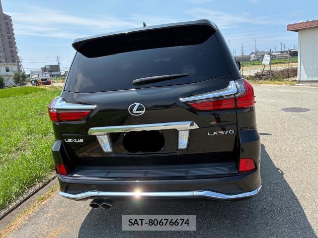 Lexus LX 2016-10 8223656-2