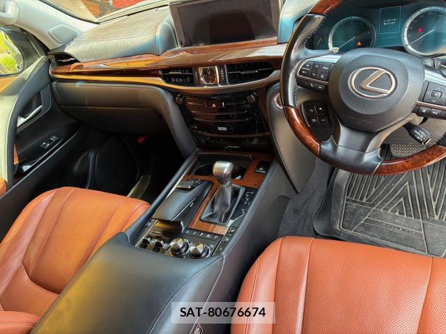 Lexus LX 2016-10 8223656-3