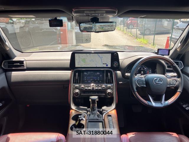 Lexus LX 2023-11 8224068-2