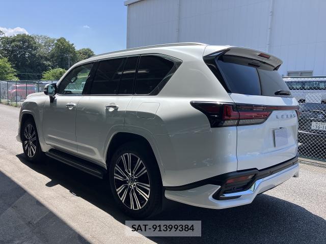Lexus LX 2025-08 8224069-1