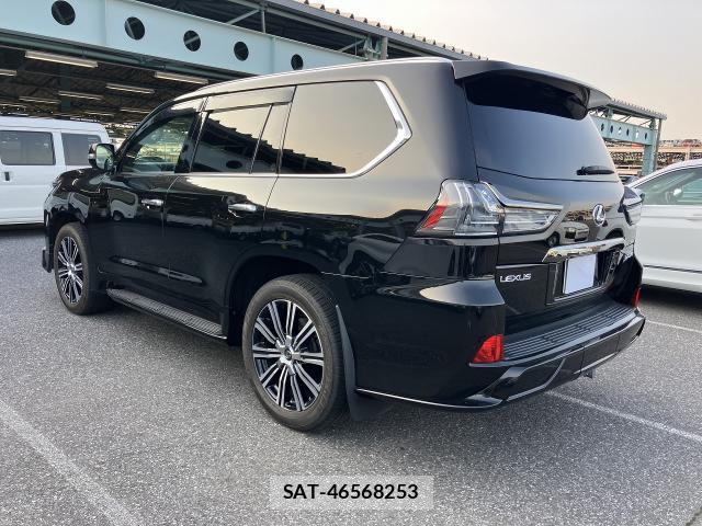 Lexus LX 2020-06 8224080-1