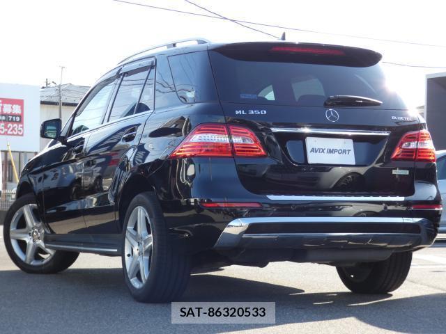 Mercedes Benz M-CLASS 2013-09 8222619-1