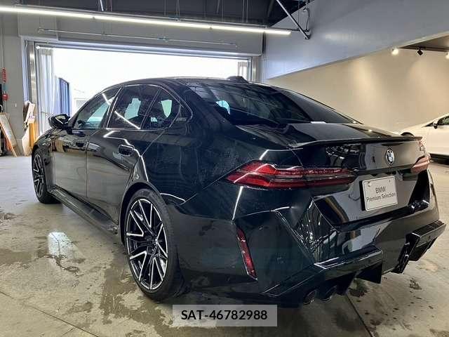 Bmw M5 2025-12 8218399-2