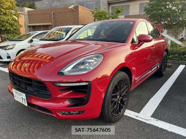 Porsche MACAN 2018-05 8218448-0
