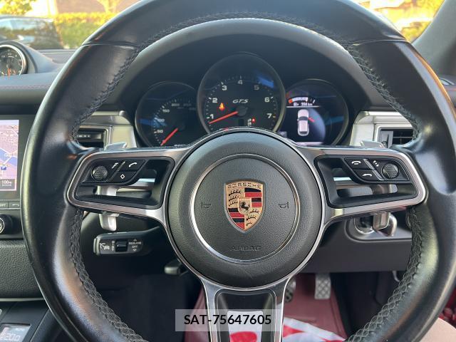 Porsche MACAN 2018-05 8218448-10