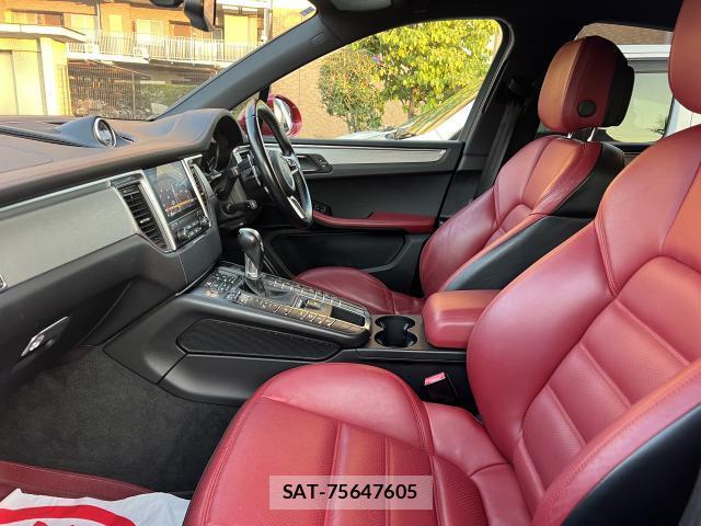 Porsche MACAN 2018-05 8218448-5