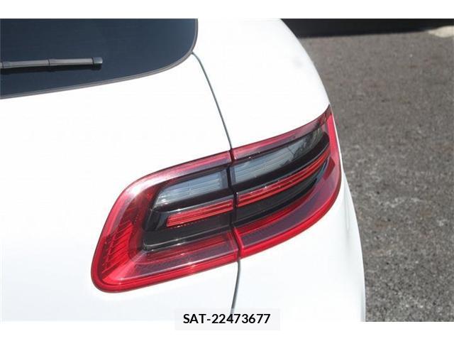 Porsche MACAN 2015-09 8222005-11